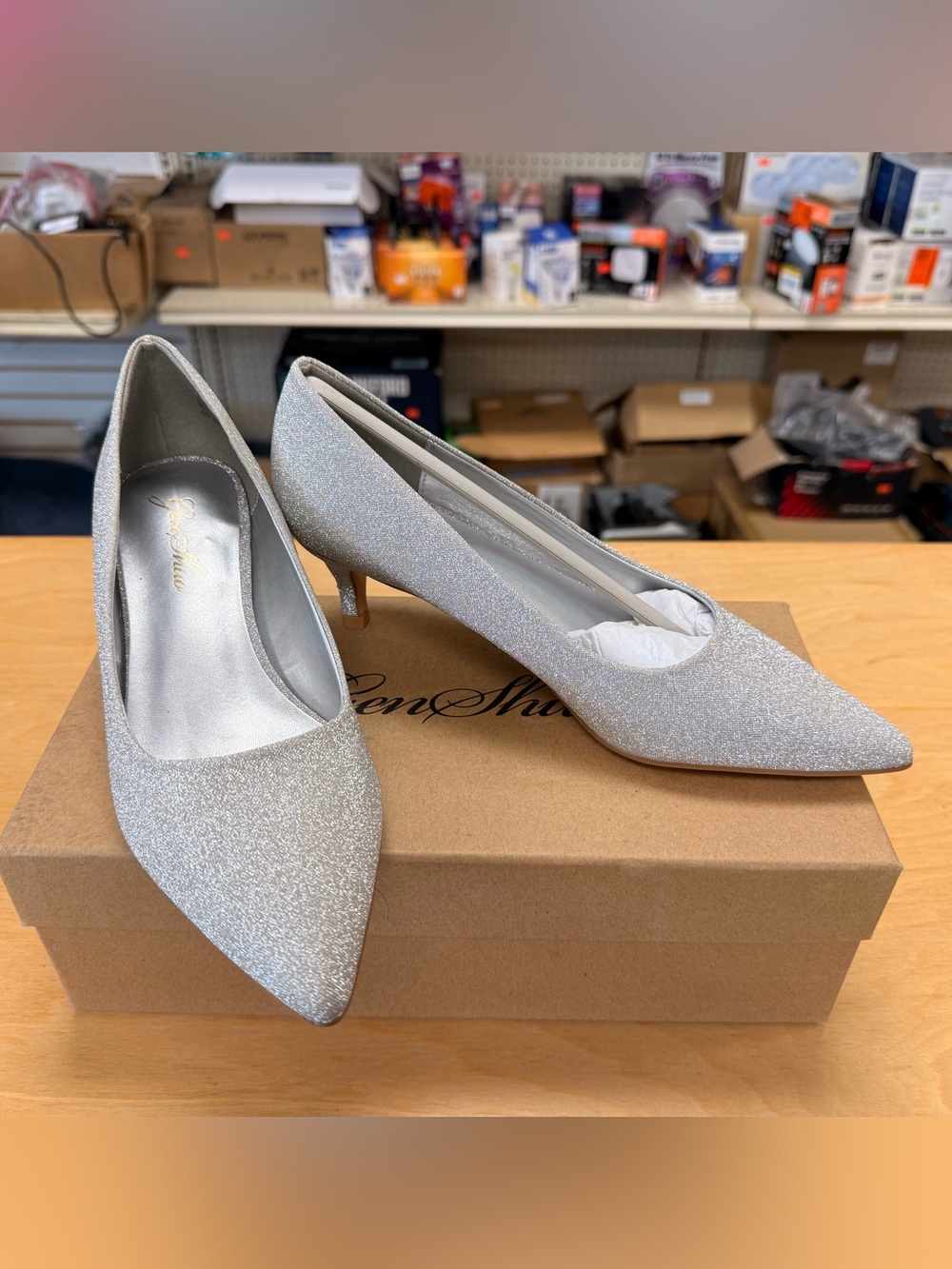 Genshuo Silver Glitter Pointed Toe Kitten Heels